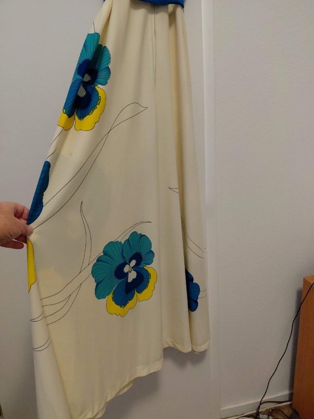 Vintage Alfred Shaheen 70s Designer Hawaiian Floral Maxi Dress 6 White Blue - Picture 7 of 10